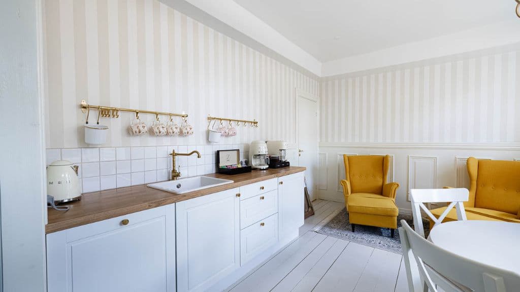 Cosy kitchenette at Hotel Velling Koller